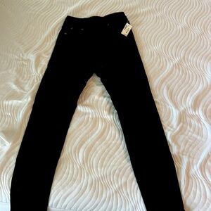 Brand New Aeropostale super high rise  in black and a size 6 regular.
